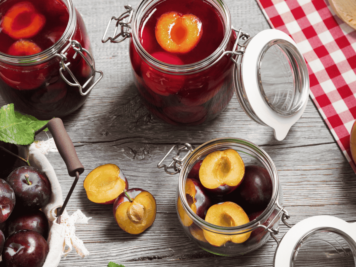 Pflaumen haltbar machen: So schmeckt der Sommer noch im Winter