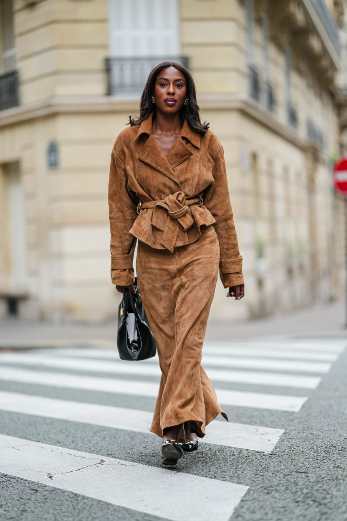 Streetstyle mit braunem Wildleder