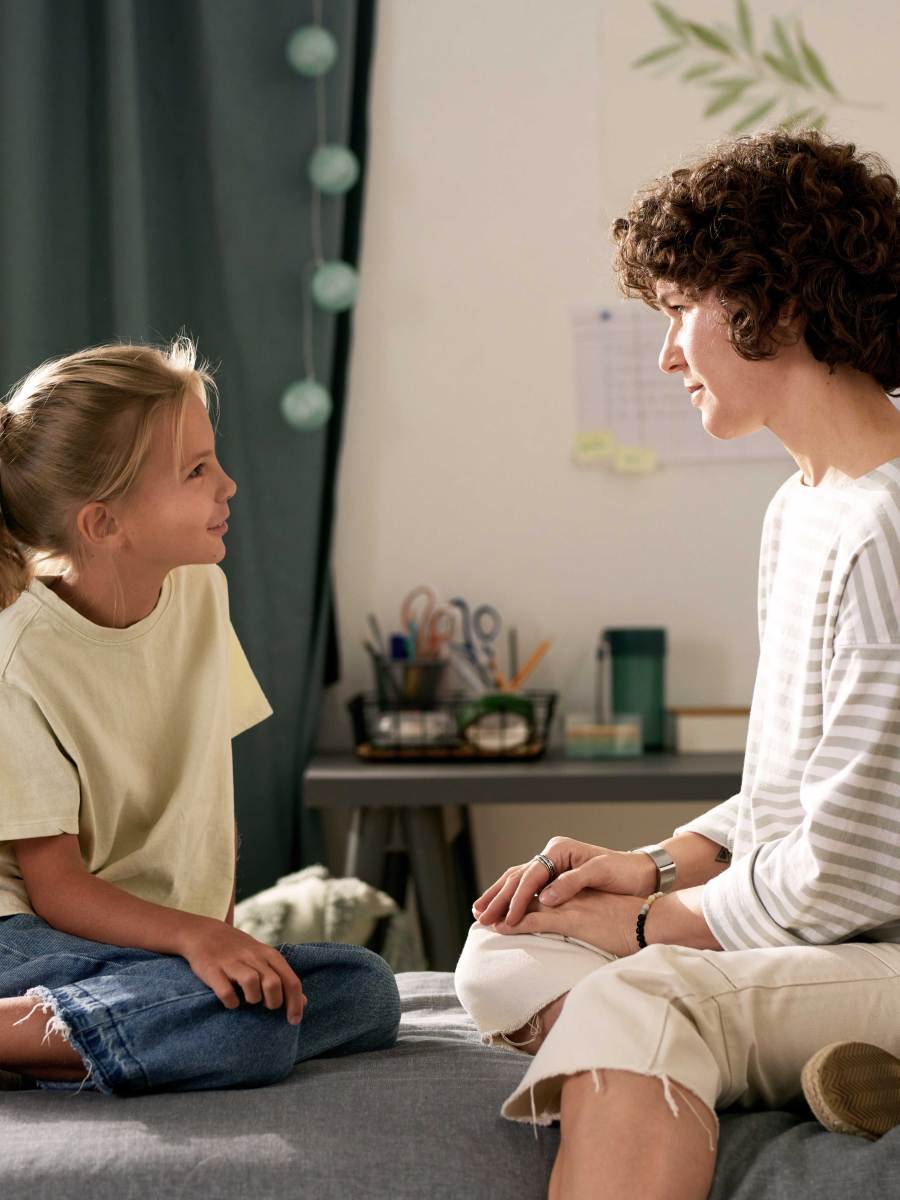 7 Tipps für Eltern: So sprichst du richtig mit deinem Kind