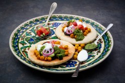 Pita-Brote mit Kichererbsen