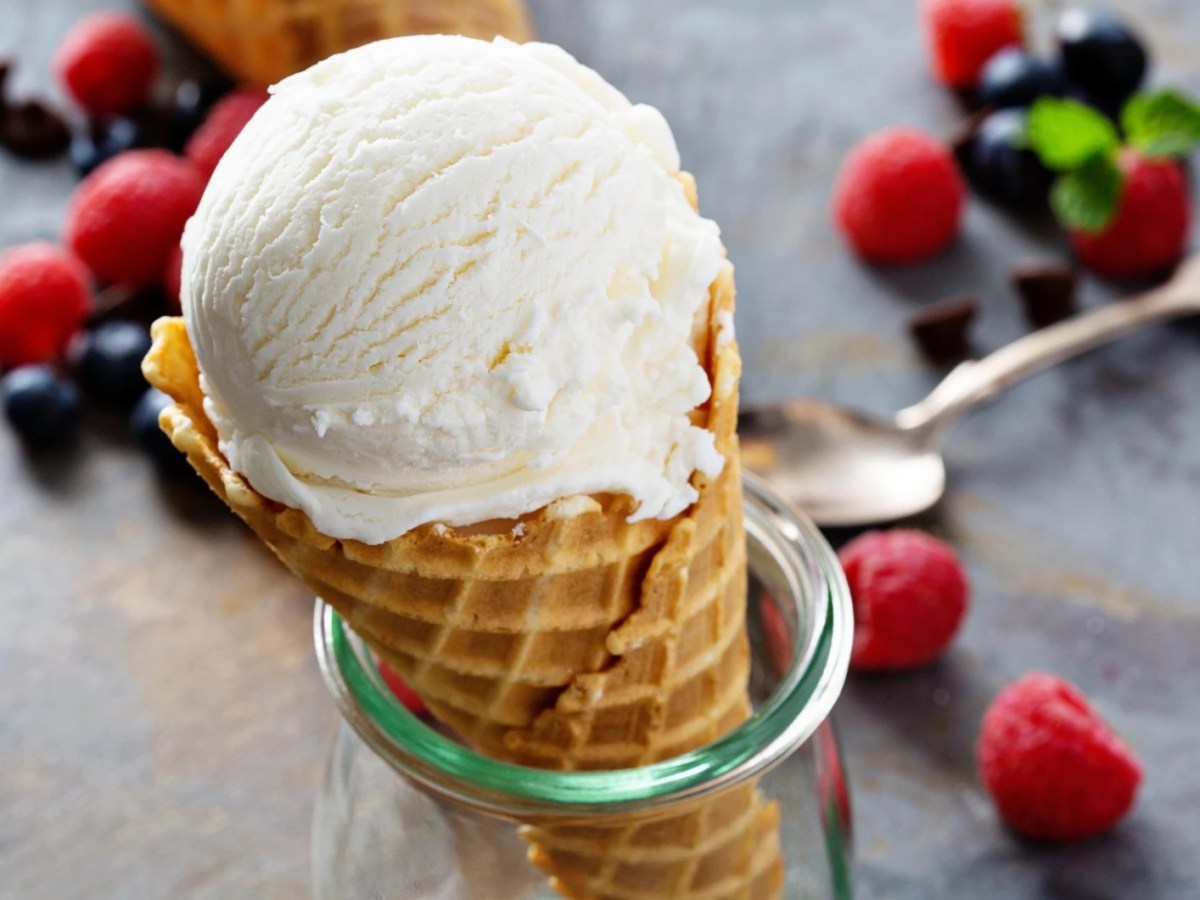 Vanilleeis selber machen: So klappt es auch ohne Eismaschine
