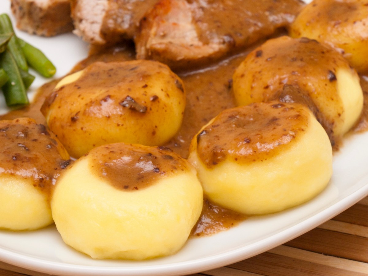 Schlesische Kartoffelkl&ouml;&szlig;e: Einfaches Rezept f&uuml;r die weihnachtliche Beilage