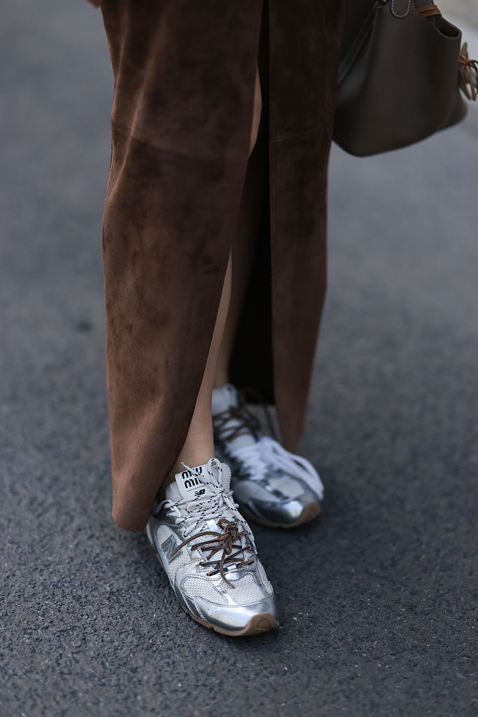 Trend-Sneaker aus der Kooperation von Miu Miu und New Balance.