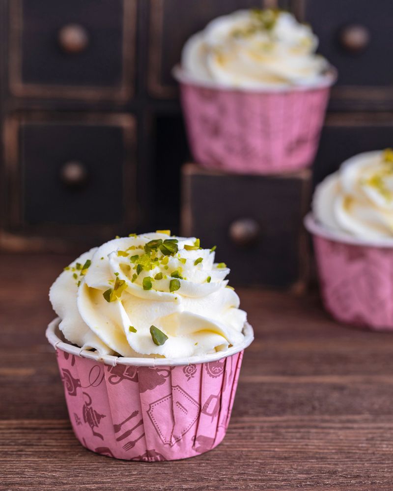 Tee-Gebäck: Rezept für Matcha-Cupcakes mit Pistazien