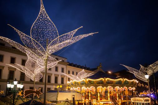 Der Sternschnuppenmarkt in Wiesbaden gehört zu den schönsten Weihnachtsmärkten in ganz Deutschland.