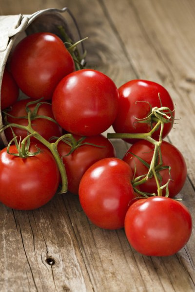 Tomaten: März - Oktober