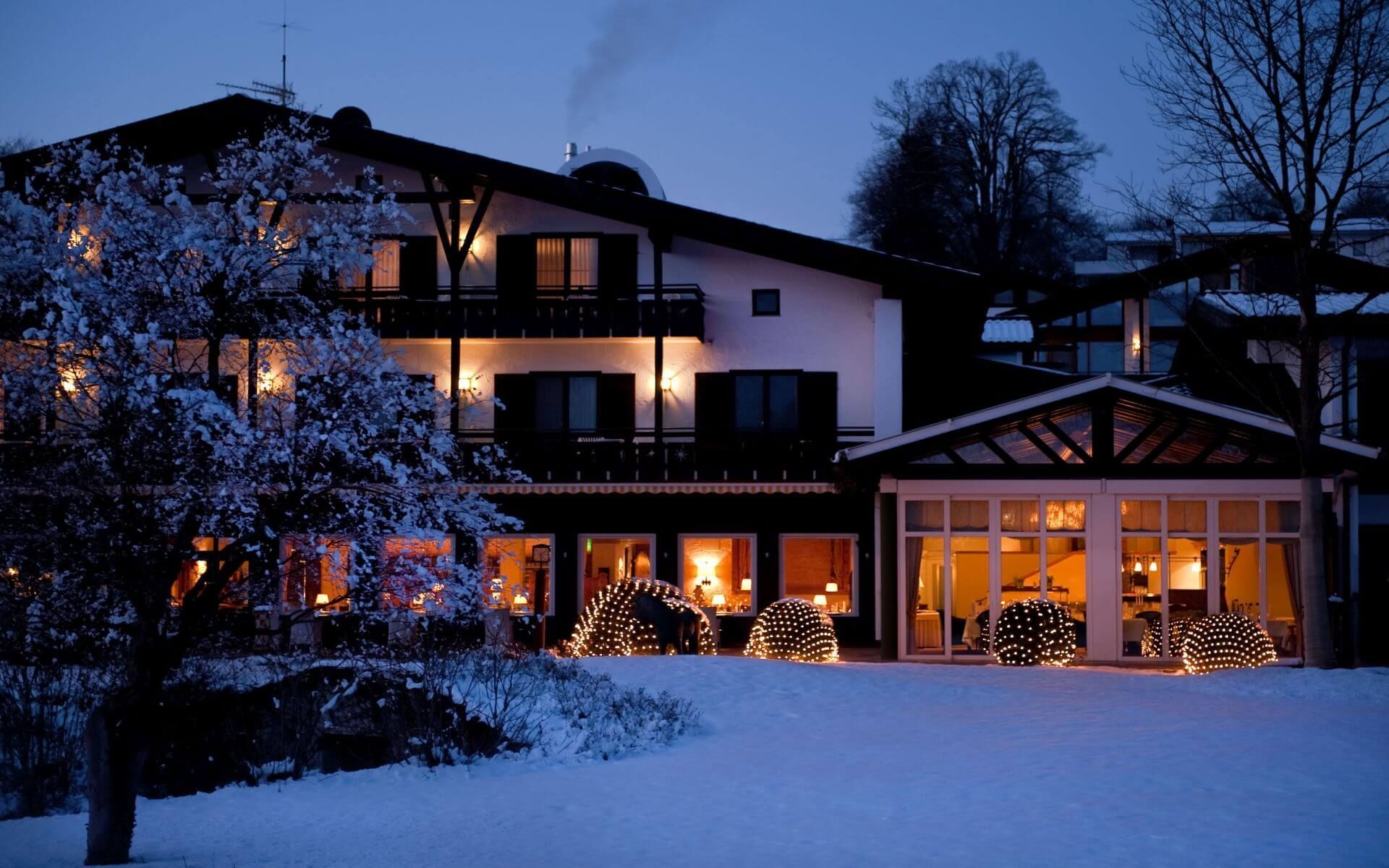 Heiraten im Winter: Alpenhof Murnau