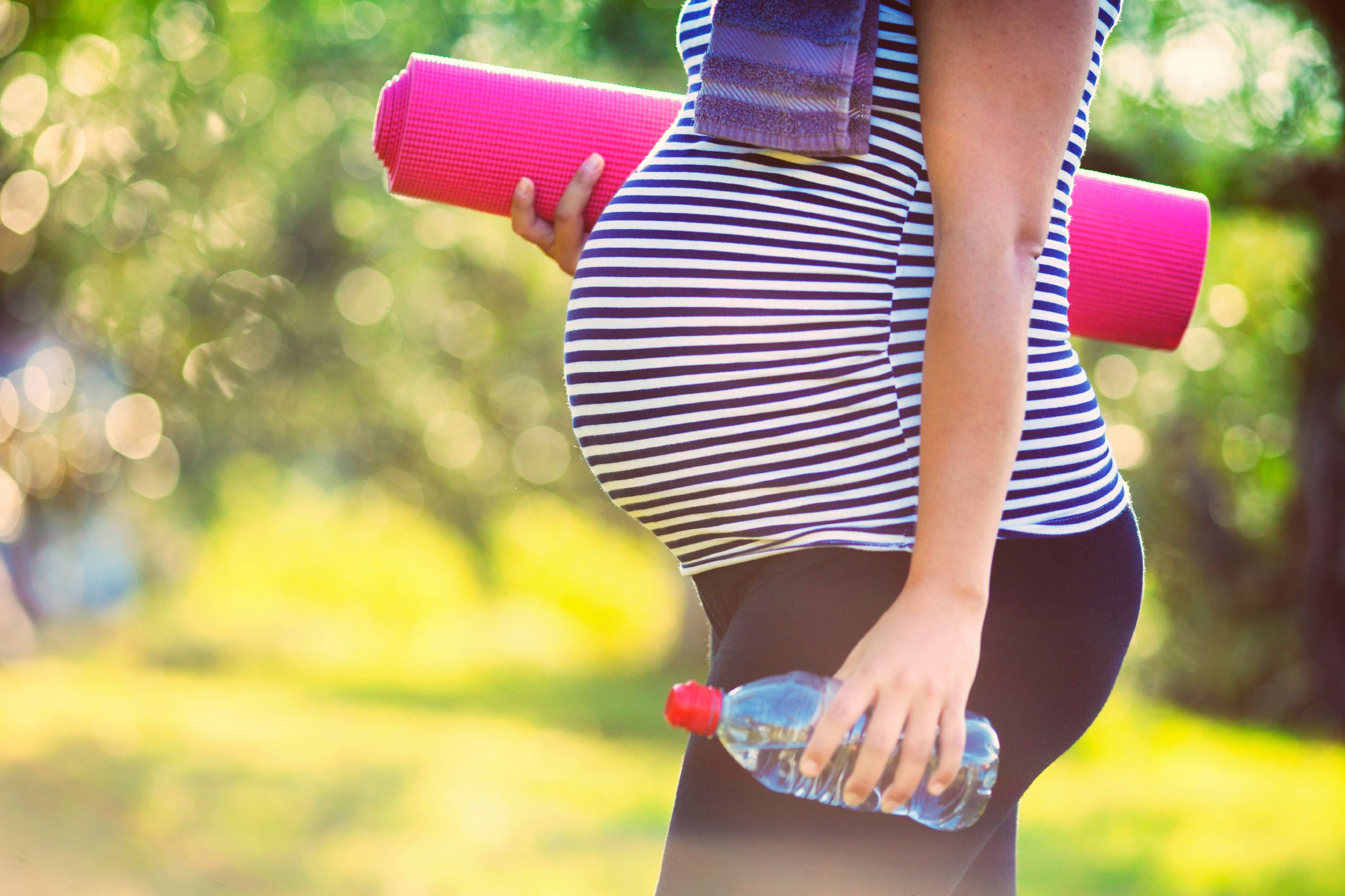 Rückenschmerzen in der Schwangerschaft: Bewegung ist wichtig