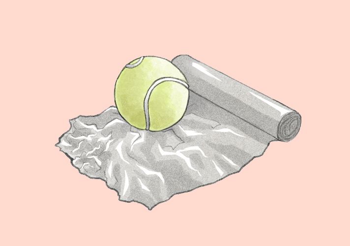 Tennisball mit Alufolie in Trockner
