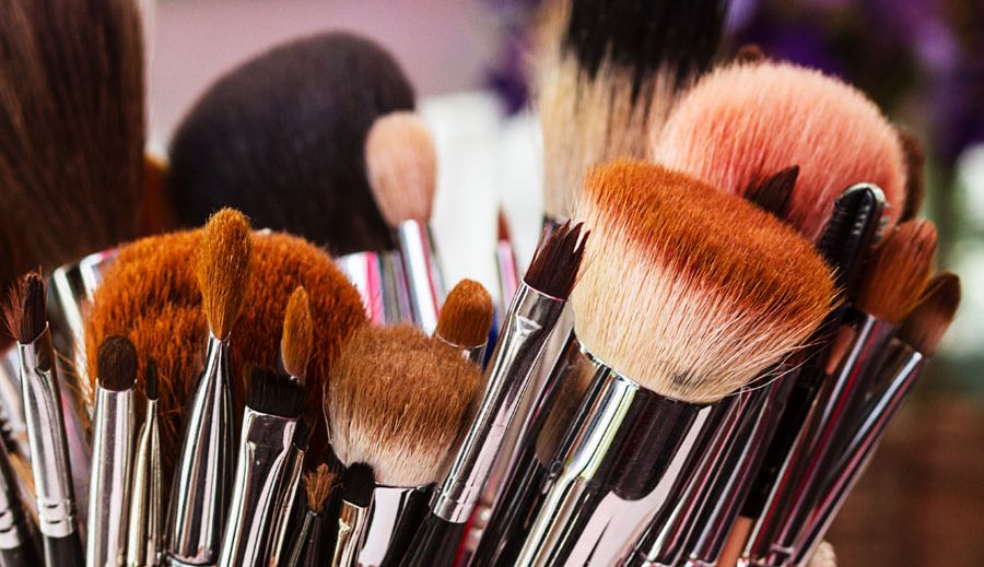 Make-up-Pinsel reinigen: Das müsst ihr wissen!