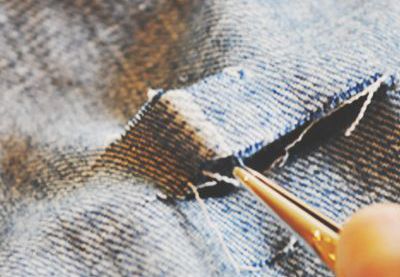 Destroyed Jeans selber machen: Anleitung  Schritt 4