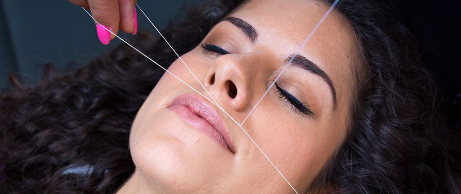 Gesichtshaare entfernen mit Faden: Threading oder Andazi Methode