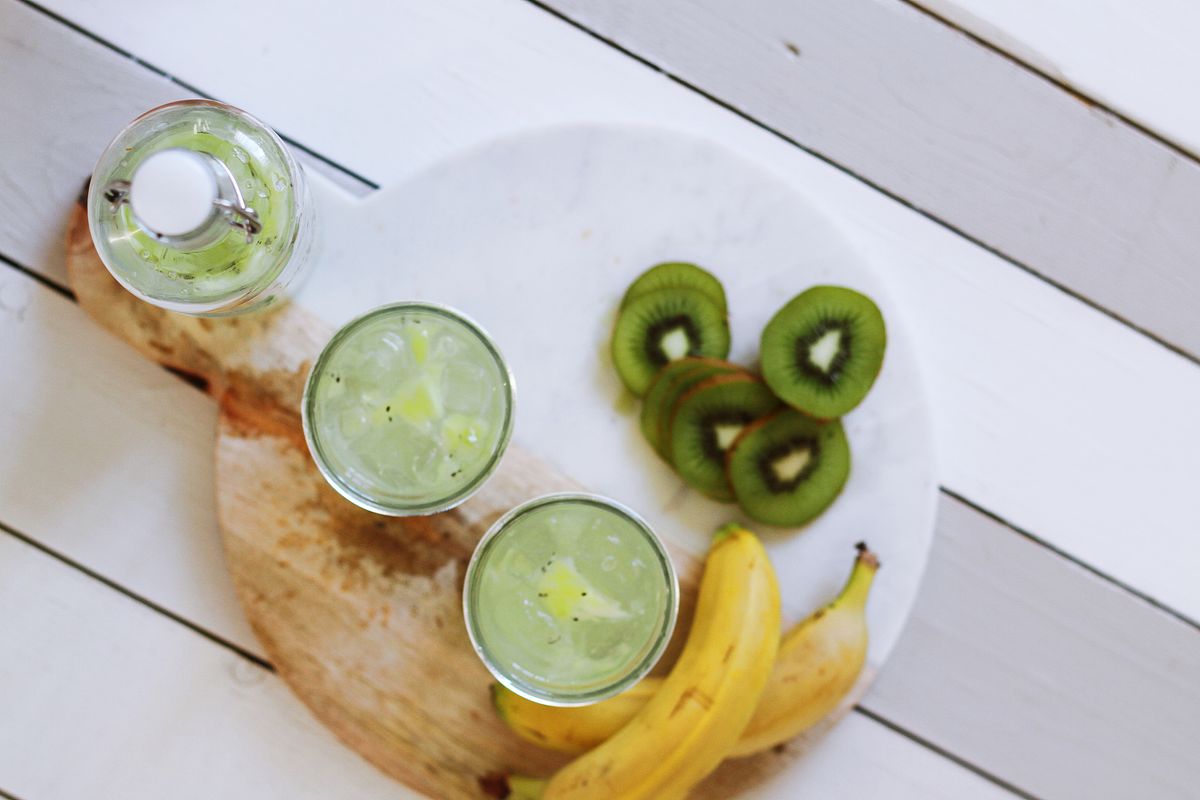 Trink dich schlank! Leckere Drinks für einen flachen Bauch