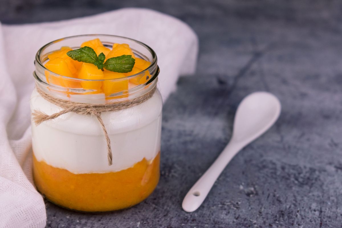 Aprikosen-Dessert im Glas