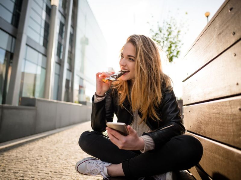 Gesund durch Schokolade? Besser zu dunkler Schokolade ohne Zucker greifen.