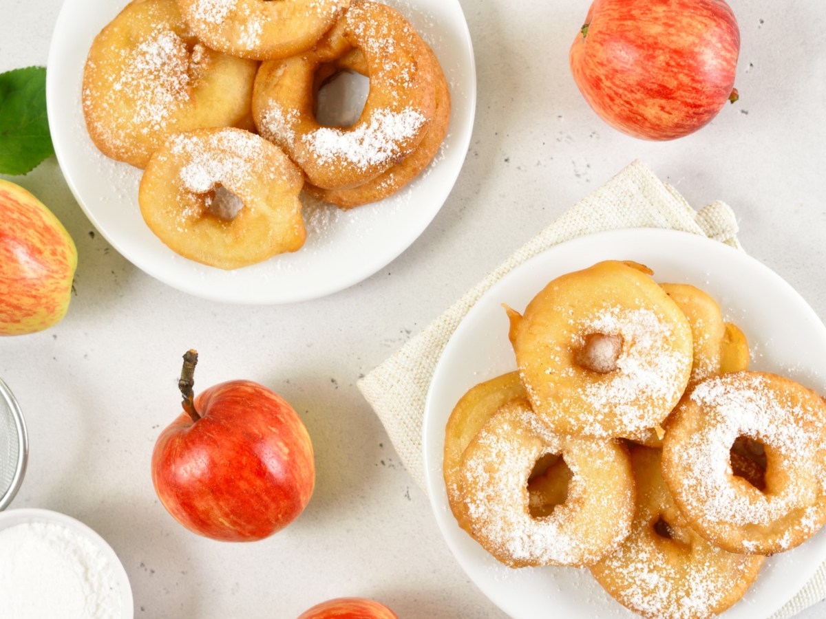 Apfelringe aus dem Airfryer: Diese saftigen Küchlein sind in 15 Minuten fertig!