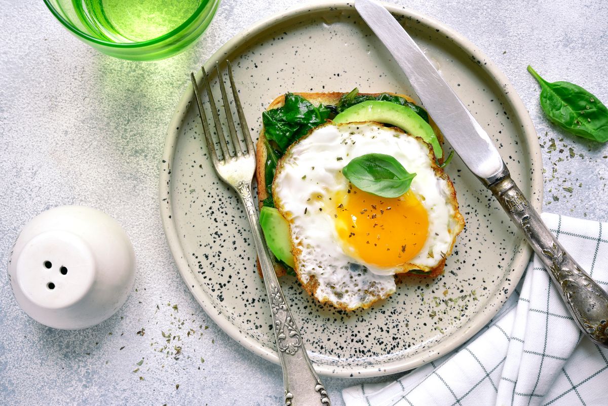 Pesto Eggs: So leicht gelingt der Food-Trend zuhause