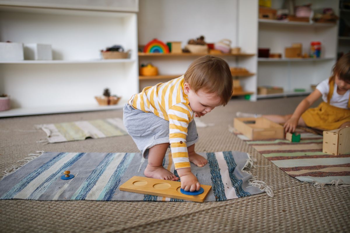 Montessori-Pädagogik: Vor- und Nachteile der Lernmethode im Überblick