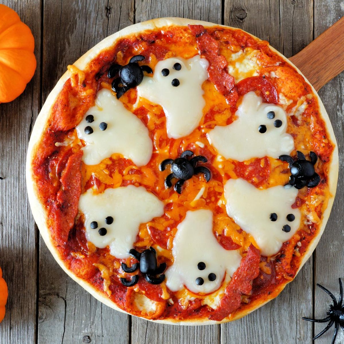 Halloween-Kracher: Diese Gespenster-Pizza haut alle um