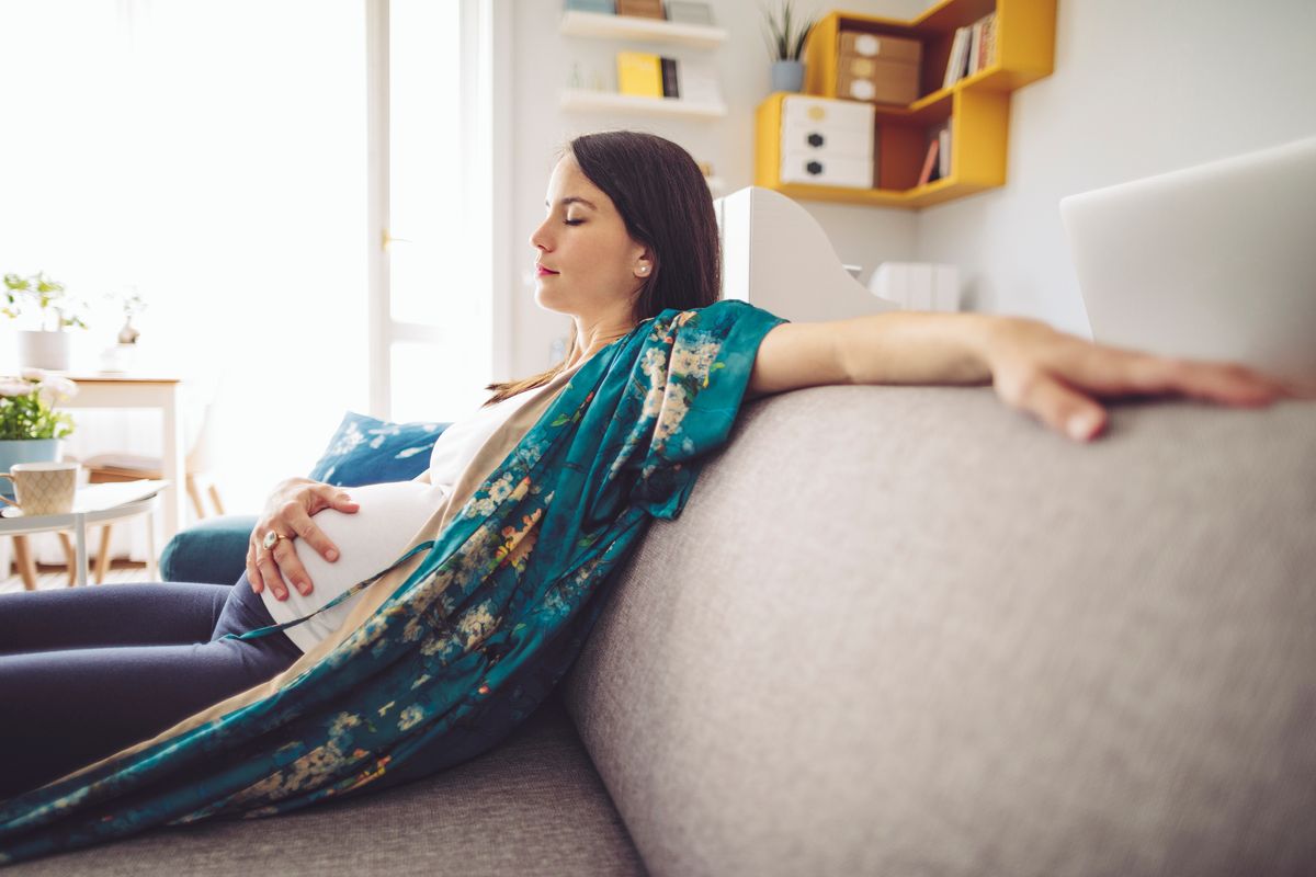 Schlafen in der Schwangerschaft: So solltet liegen!