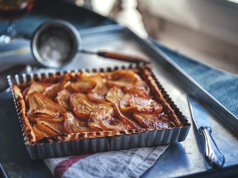 Schnelle Birnentarte mit Vanille und Rosmarin: Blitzrezept für saftigen Kuchen