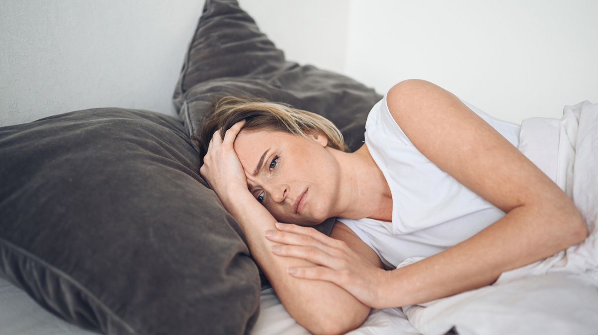Studie bestätigt: Diese Schlafpositionen sind extrem ungesund!