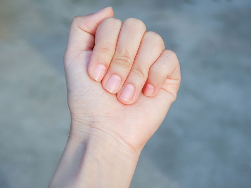 Lunula: Was bedeutet der weiße Halbmond auf den Fingernägeln?