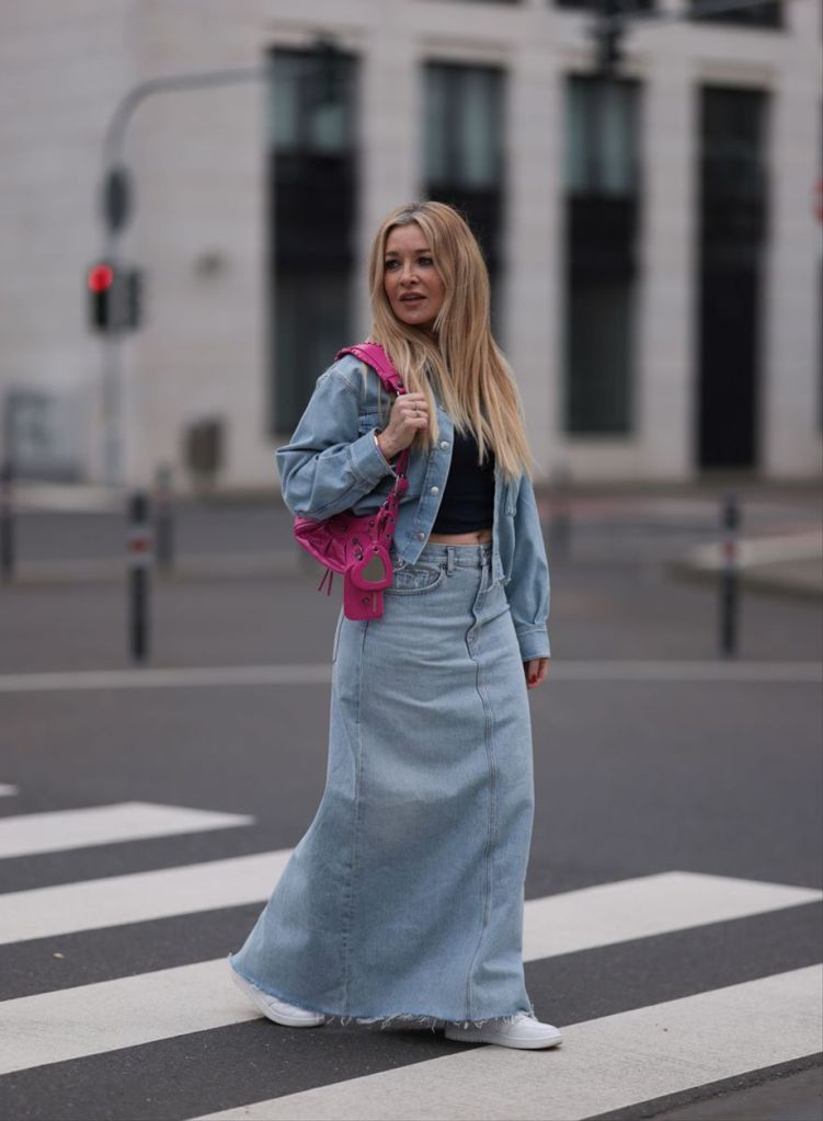 Streetstyle Look mit Denim.