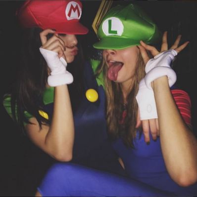 Halloween Kost&#xFC;me: Kendall Jenner und Cara Delevigne