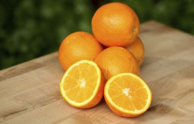 Vitamin C reiche Lebensmittel Platz 10: 50 mg / 100 g Orangen