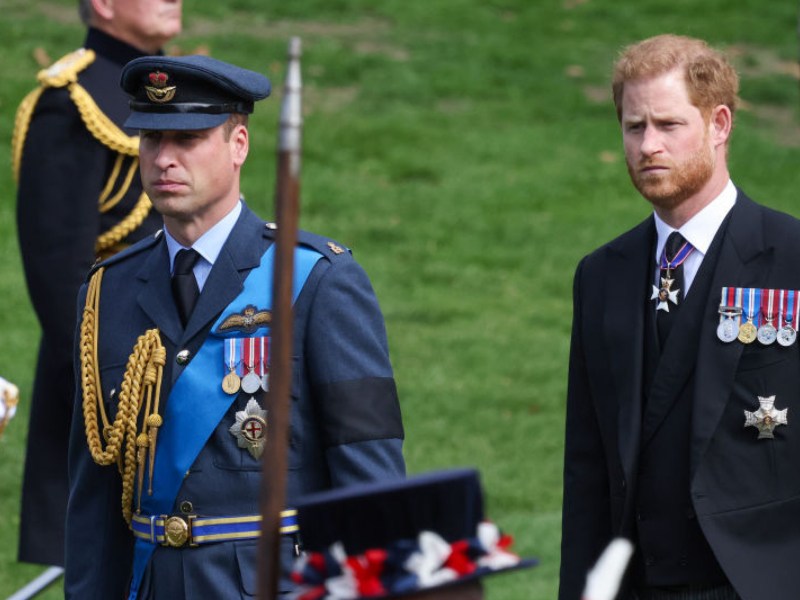 Prinz Harry und Prinz William bei der Beerdigung von Queen Elizabeth II. 