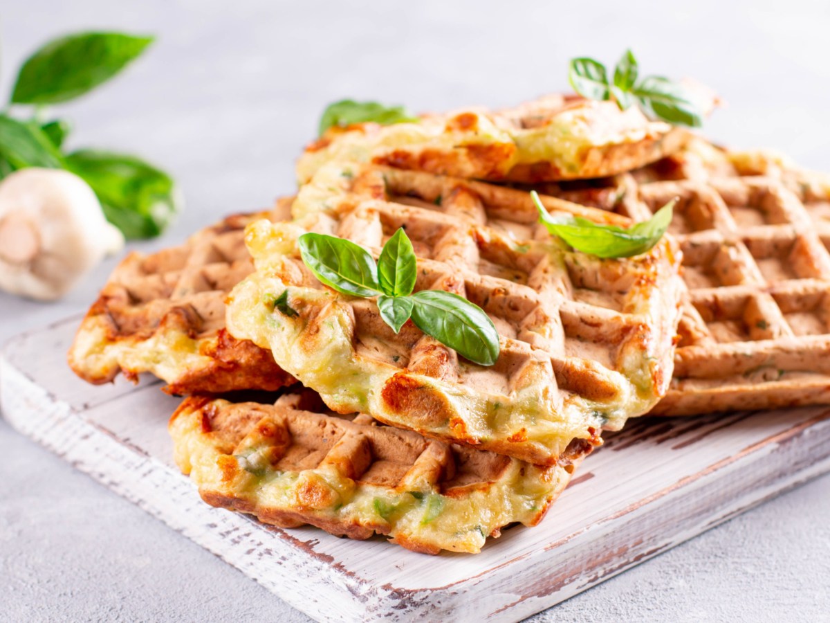 Vegane Gemüsewaffeln: So gelingt der fluffige Gaumenschmaus