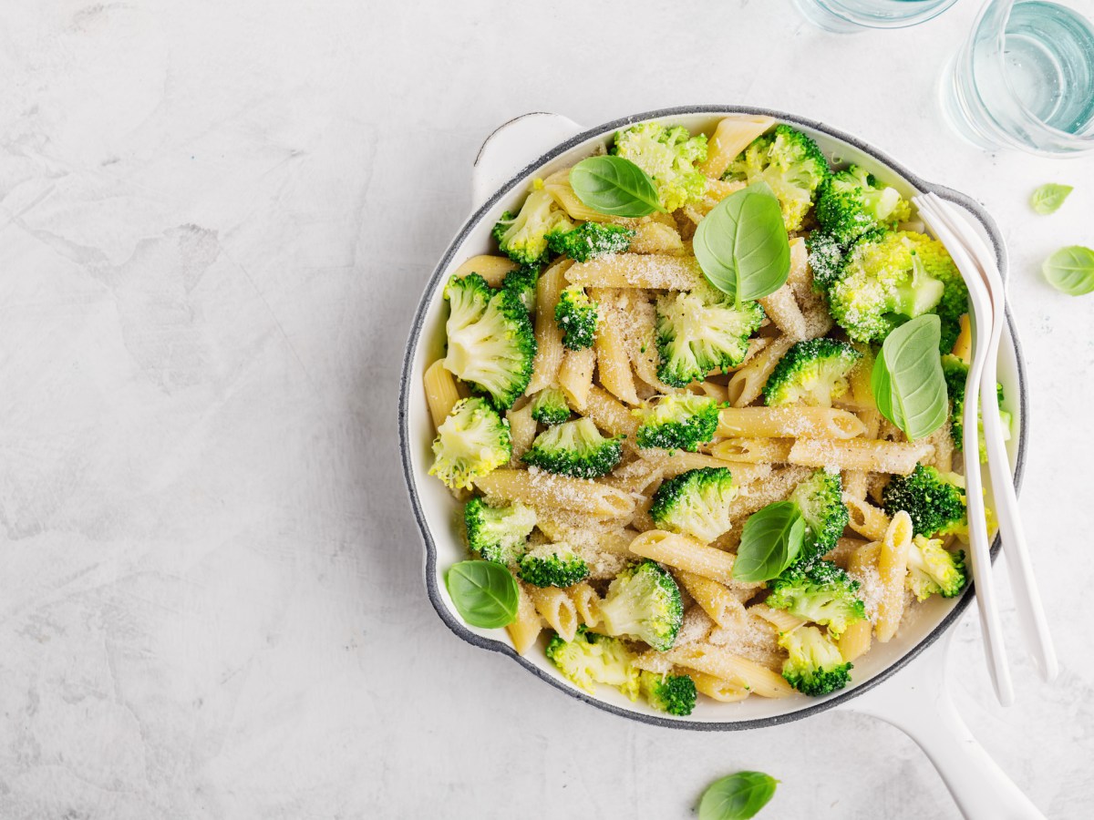 Schonkost-Rezepte: Nudelpfanne mit Brokkoli