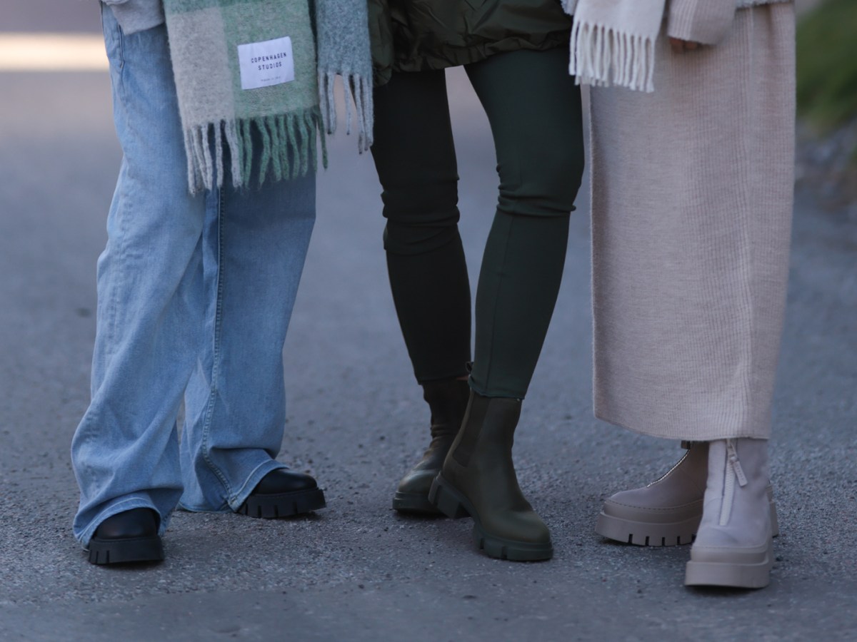 Influencerinnen Karo Kauer, Michi Brandl und Carmen Kroll in Trend-Outfits 2024