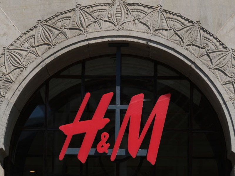 H&M Logo Store