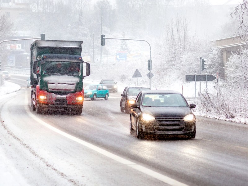 Autos im Schnee