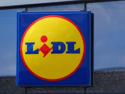 Dieses Lidl-Gadget macht’s möglich: Endlich mehr Platz im Kleiderschrank