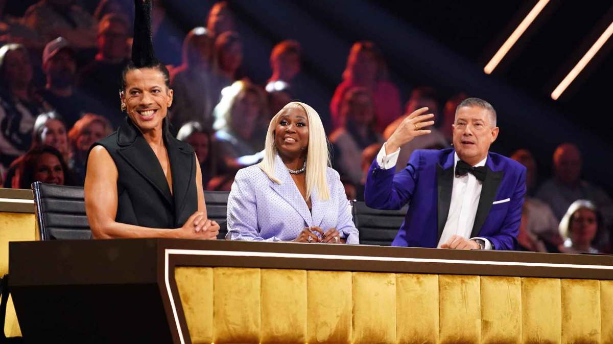 Die Jury mit Jorge González (l.), Motsi Mabuse und Joachim Llambi.