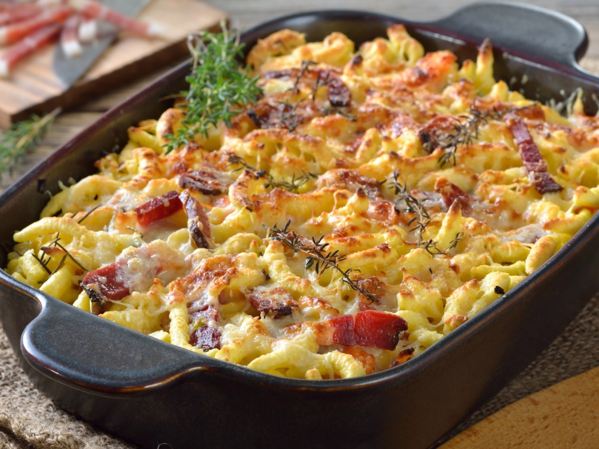 Spätzle-Auflauf mit Schinken: Dieser deftige Ofen-Hit macht einfach glücklich