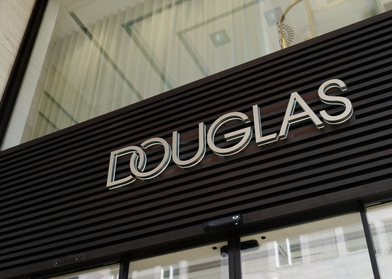 Douglas Filiale in Berlin Logo