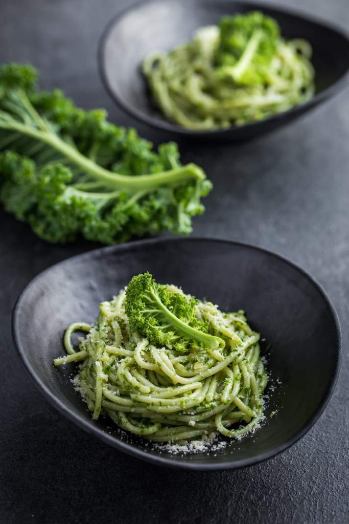 Spaghetti mit Grünkohl-Pesto