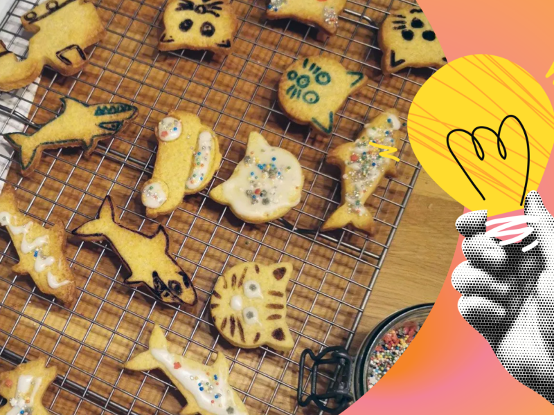 Pl&auml;tzchen verziert mit Gl&uuml;hlampe als Symbol f&uuml;r Idee