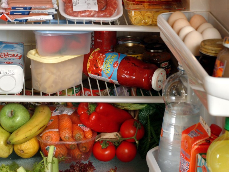 Übervoller Kühlschrank