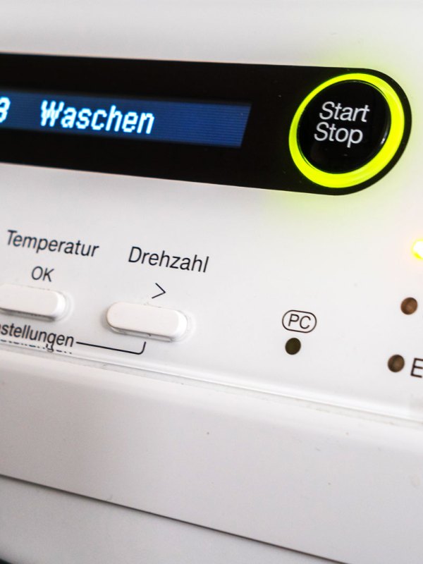 W&auml;sche waschen: Ein beliebtes Waschprogramm ruiniert Trommel, Kleidung und deine Nerven