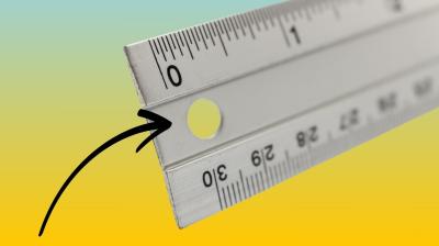 Weißt du, wofür das Loch im Lineal wirklich gedacht ist? Loch im Lineal.