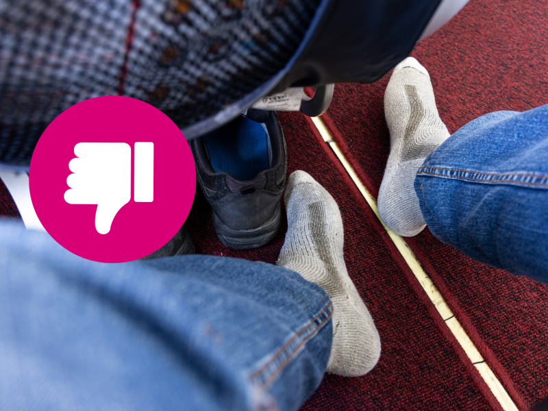 Socken im Flugzeug
