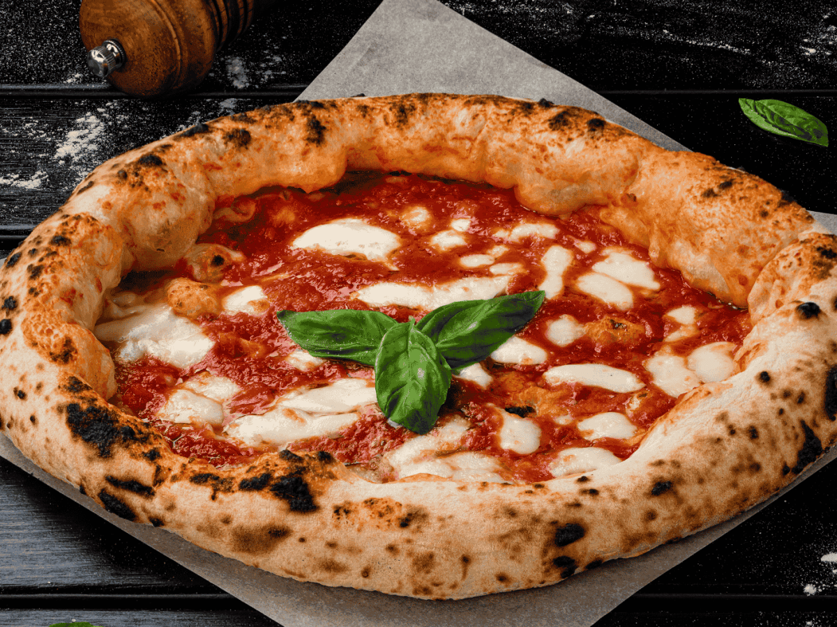 Klassische Pizza Margeritha.