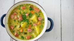 Kartoffelsuppe mit Würstchen