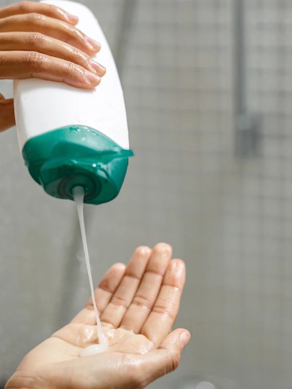 Detox f&uuml;r die Haare: Diese 5 Tiefenreinigungsshampoos sind wirklich ihr Geld wert