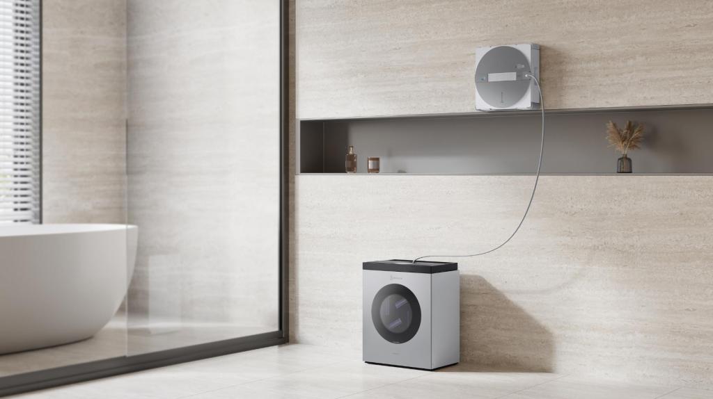 Produktbild des "WINBOT W3 OMNI " plus Station im Badezimmer.